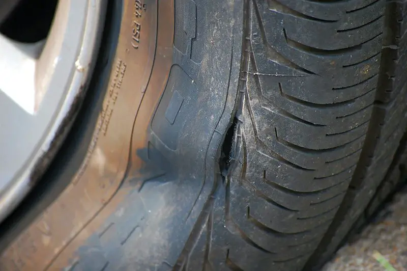 Defective tire belts