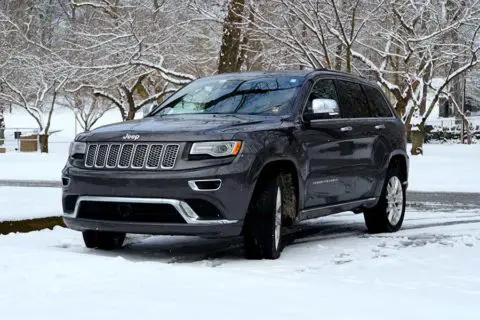 8 Best Tires For Jeep Grand Cherokee - 2024 Updated List