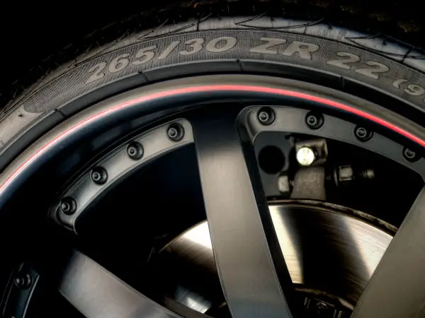 Low Profile Tires – Things You Need To Know Before Buying